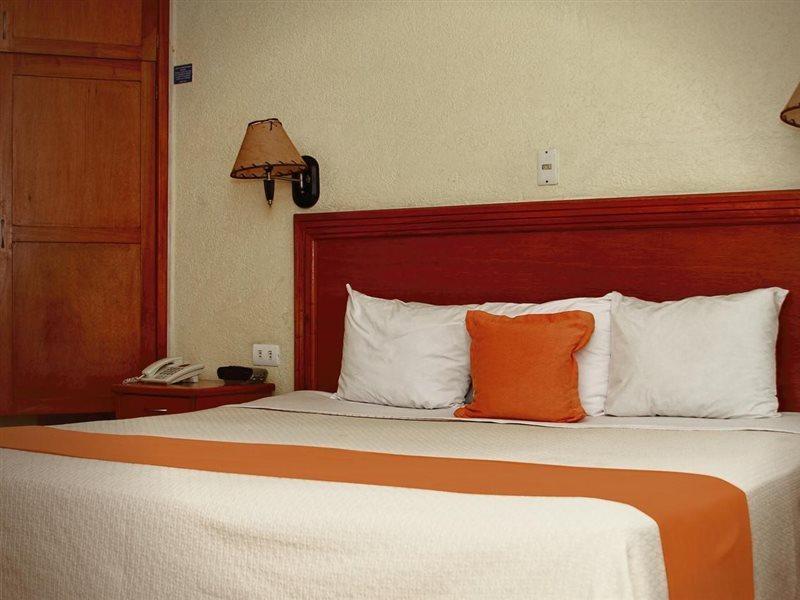 Hotel Baez Carrizal วิลลาเฮอโมซา ภายนอก รูปภาพ