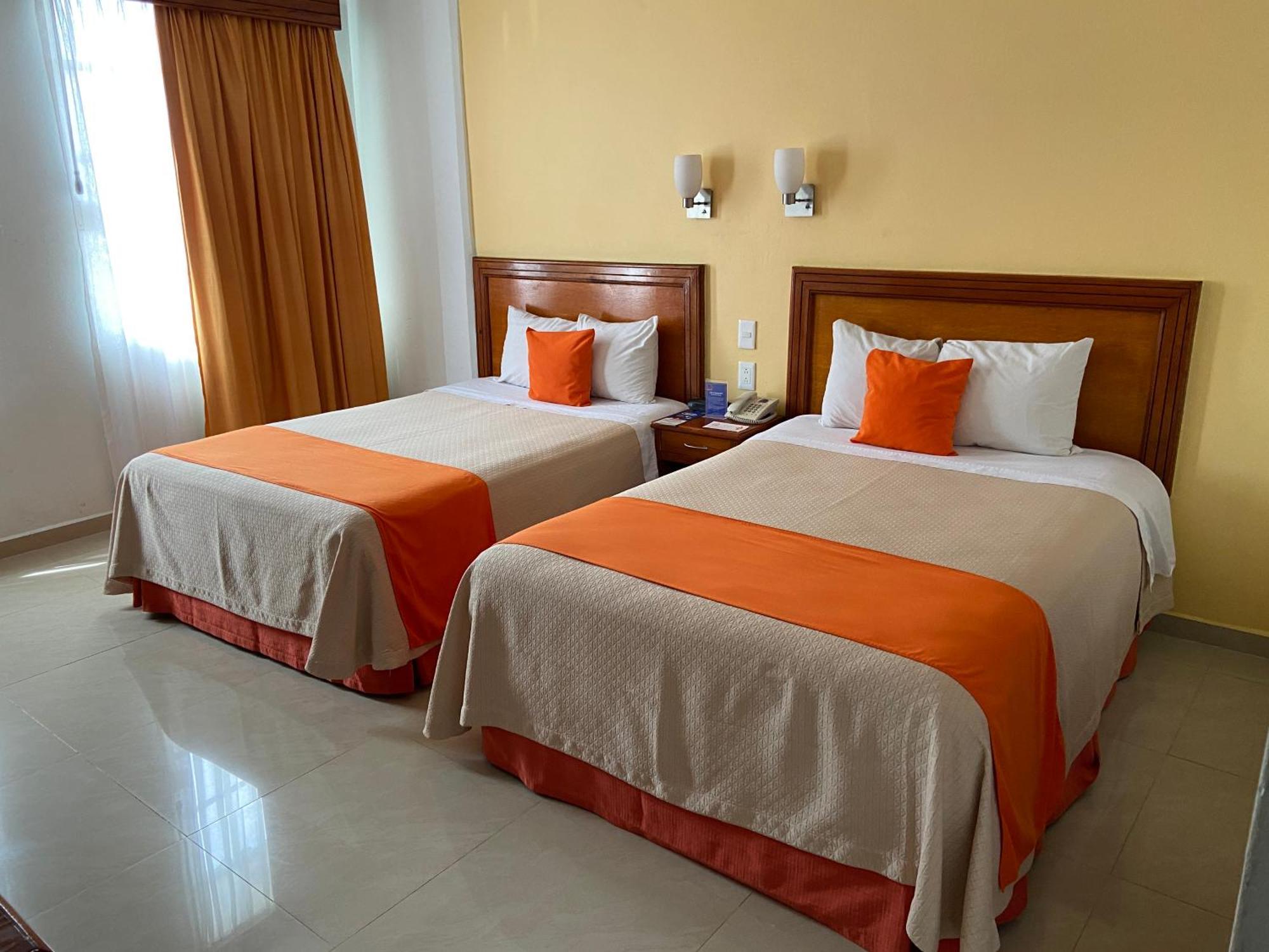 Hotel Baez Carrizal วิลลาเฮอโมซา ภายนอก รูปภาพ