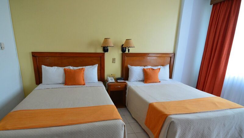 Hotel Baez Carrizal วิลลาเฮอโมซา ภายนอก รูปภาพ