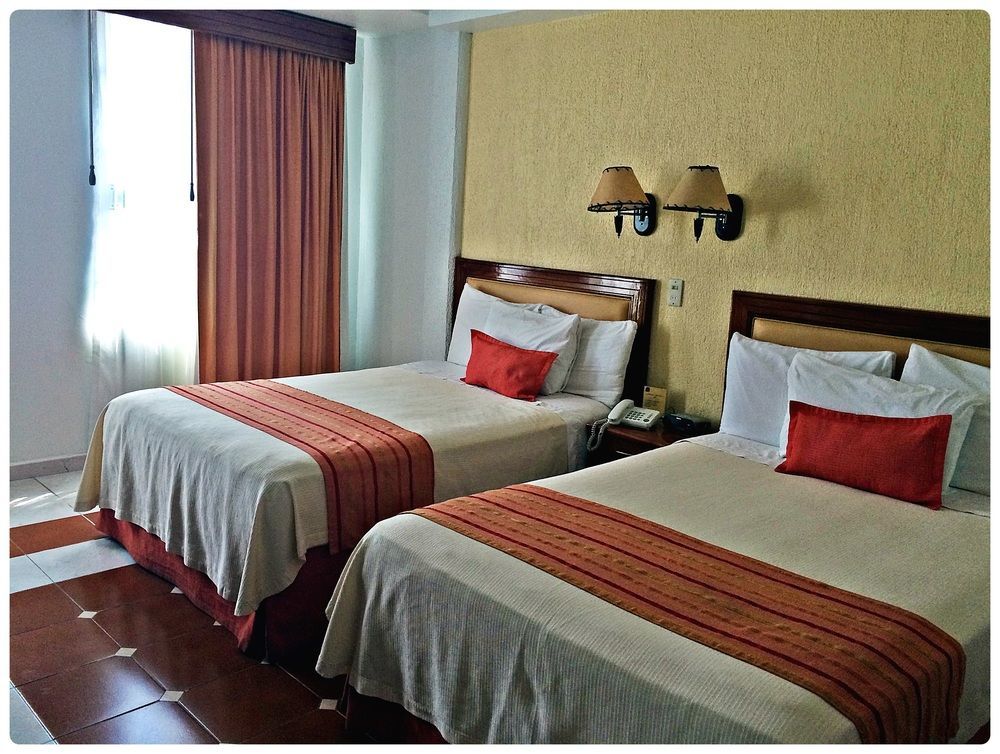 Hotel Baez Carrizal วิลลาเฮอโมซา ภายนอก รูปภาพ